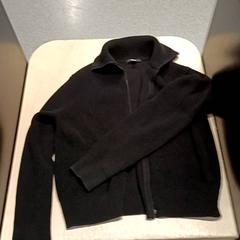 Vesta Vest gebreid zwart m, jak nahlášeno IKEA Groningen pomocí iLost