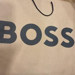 쇼핑가방, iLost를 사용하여 Designer Outlet Roosendaal에 보고됨