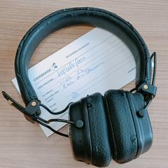 Koptelefoon, segundo informou Connexxion Amstelland-Meerlanden Schiphol Noord usando iLost