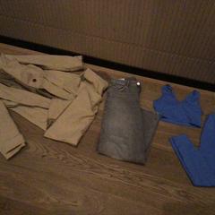 Bag Blue sport set, grey jeans, beige coat, as reported by Van der Valk Hotel Amsterdam Zuidas using iLost
