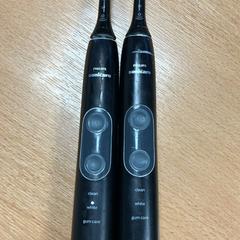 فرشاة الأسنان & فرشاة أسنان كهربائية، كما تم الإبلاغ عنه بواسطة Sheraton Brussels Airport Hotel عبر iLost