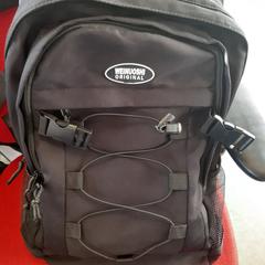 Tas, zgłoszono przez Syntus Provincie Utrecht przy użyciu iLost