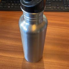 Láhev, jak nahlášeno Pathé Rembrandt Utrecht pomocí iLost