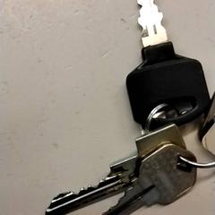 Klucze, zgłoszono przez GVB przy użyciu iLost