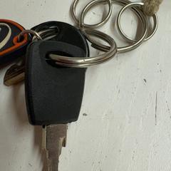 Gakoa, gisa salatu by HTM iLost erabiliz