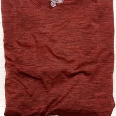 تي شيرت، كما تم الإبلاغ عنه بواسطة Hotel van der Valk Maastricht عبر iLost