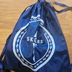 Táska, amint azt GVB az iLost segítségével jelentette.