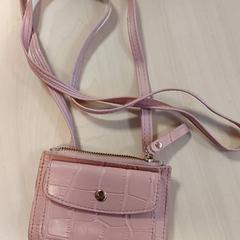 المحافظ Nzembo، كما تم الإبلاغ عنه بواسطة Regio Oost-Vlaanderen عبر iLost