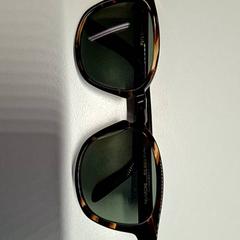 Sunglasses, as reported by Gemeente Hilversum using iLost