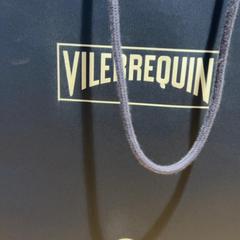 Purchase vilebrequin がiLostで Designer Outlet Roermond によって報告されました