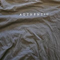 T-shirt, as reported by GVB using iLost