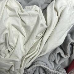 Ubranie, zgłoszono przez Sheraton Brussels Airport Hotel przy użyciu iLost