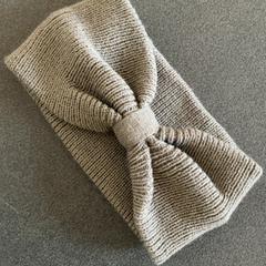 Čelenka, jak nahlášeno Schönbrunn "Group Center" pomocí iLost