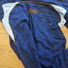 Svetr, jak nahlášeno Awakenings Upclose pomocí iLost