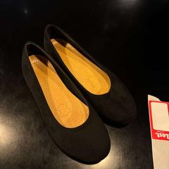 Shoes ballerinas, as reported by Hotel V Frederiksplein using iLost