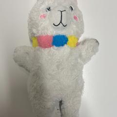 Plyšová hračka plush white lama toy, jak nahlášeno Vienna House Easy by Wyndham Amsterdam Airport pomocí iLost