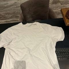 Ing shiryt, amint azt Van der Valk Hotel Amsterdam-Amstel az iLost segítségével jelentette.