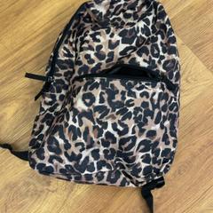 İLost kullanarak GVB tarafından bildirildiği gibi Sırt çantası