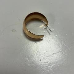 Xoias Goudkleurige Oorbel, segundo informou Koninklijk Theater Carré usando iLost