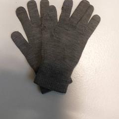 إكسسوارات الملابس، كما تم الإبلاغ عنه بواسطة Regio West-Vlaanderen عبر iLost