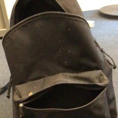 Zwarte rugzak, as reported by Gemeente Arnhem using iLost