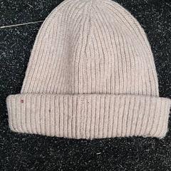 Beanie Lichtbruine muts, som rapportert av Schaatsbaan Rotterdam ved bruk av iLost