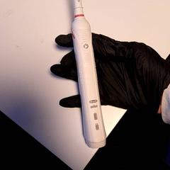 İLost kullanarak Van der Valk Hotel Tiel tarafından bildirildiği gibi Diş fırçası Oral b