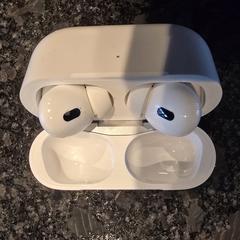 Apple earpods + case, som rapporterats till iLost