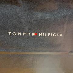Purchase tommy hilfiger kids tommy hilfiger tommy, como reportado por Designer Outlet Roermond utilizando o iLost