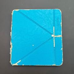 Liseuse, a été signalé par Van Gogh Museum utilisant iLost