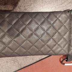 Puzdro na okuliare noir, ako bolo nahlásené TCL pomocou iLost