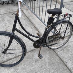 Opoefiets zwart, ha sido reportado por Stadswerk072 con iLost