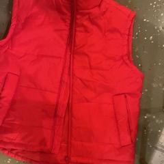 Colete RED, como reportado por Room Mate Bruno utilizando o iLost