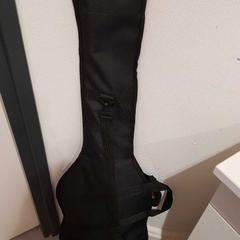 Gitaar, as reported by allGo Almere using iLost