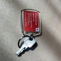 Chave, como reportado por Haven Hotel Rotterdam utilizando o iLost