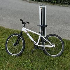 Witte kinderfiets, as reported to iLost