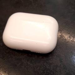 Oortjes case, come riportato da Rotterdam The Hague Airport utilizzando iLost