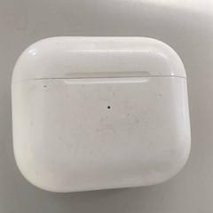 Elektronik - oortjes case, rapporterat av Centraal magazijn med iLost