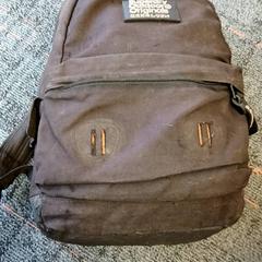 Sac Zwart, a été signalé par Connexxion Amstelland-Meerlanden Schiphol Zuid utilisant iLost