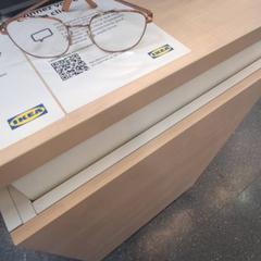 Lunettes, a été signalé par IKEA Paris Nord Roissy utilisant iLost