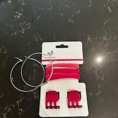 Élastiques & Boucles d'oreilles, a été signalé par Van der Valk Hotel Veenendaal utilisant iLost