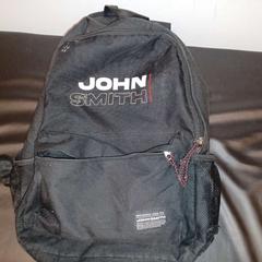 バックパック Ramírez がiLostで RÍO Shopping - Valladolid によって報告されました