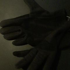 Eskularrua Zwart, gisa salatu by TivoliVredenburg iLost erabiliz