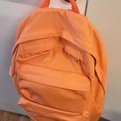 배낭, iLost를 사용하여 Qbuzz ZHN에 보고됨