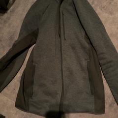 Chaqueta, ha sido reportado por Van der Valk Hotel Haarlem con iLost