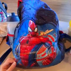 Rucksack Blauw spiderman, gemeldet von Familiepark Drievliet über iLost