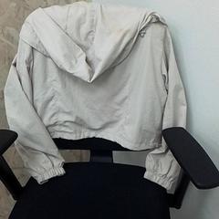 Kurtka tissu, zgłoszono przez ilévia przy użyciu iLost