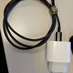 Chargeur, a été signalé par Vrije Universiteit Amsterdam utilisant iLost