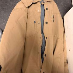 Jakke, som rapportert av Ramada by Wyndham Amsterdam Airport Schiphol ved bruk av iLost