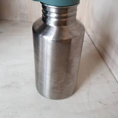 Vannflaske Zilver/Turquoise, som rapportert av DierenPark Amersfoort ved bruk av iLost